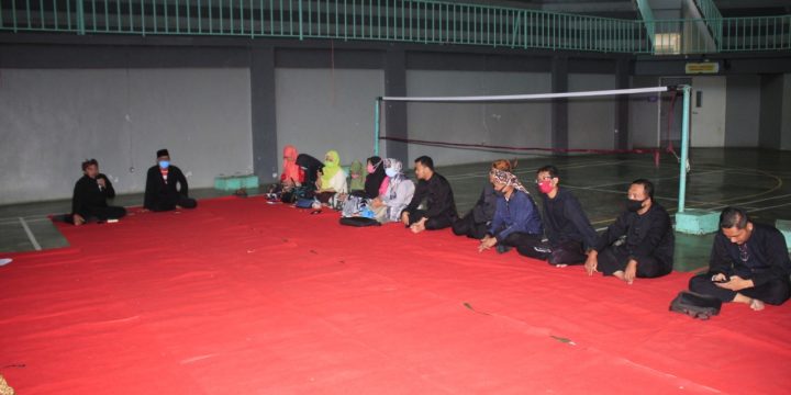 Berbagi Pengetahuan Dalam Forum Diskusi Dispopar
