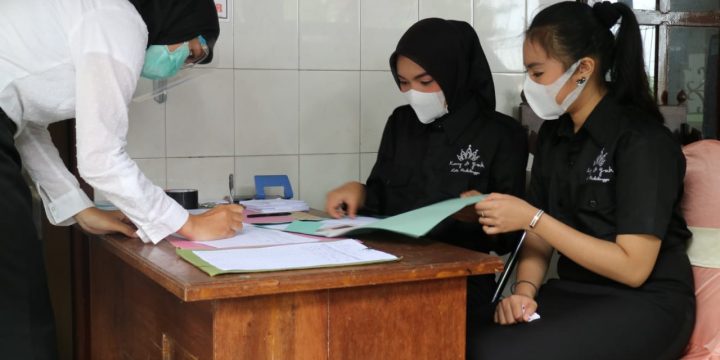 TERAPKAN PROTOKOL KESEHATAN, PULUHAN PELAJAR IKUTI PEMILIHAN KANG DAN YUK KOTA PROBOLINGGO 2020