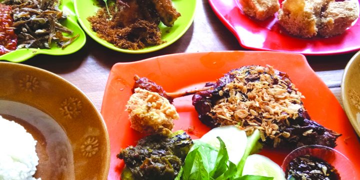 Bebek goreng Bu Lely