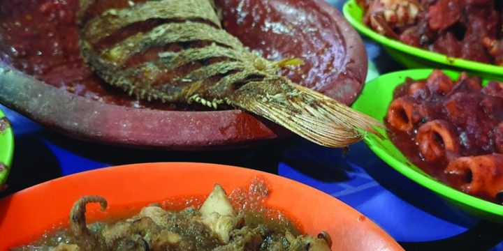 Rumah makan sari laut SJDW