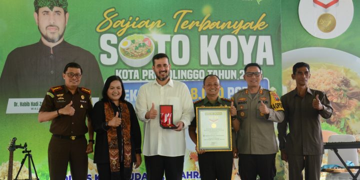 Dispopar Adakan Makan Soto Terbanyak Versi MURI